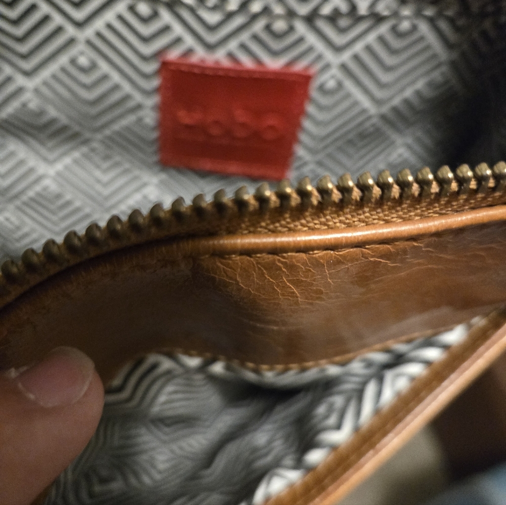 HOBO Tan Leather Shoulder Bag - Picture 8 of 13